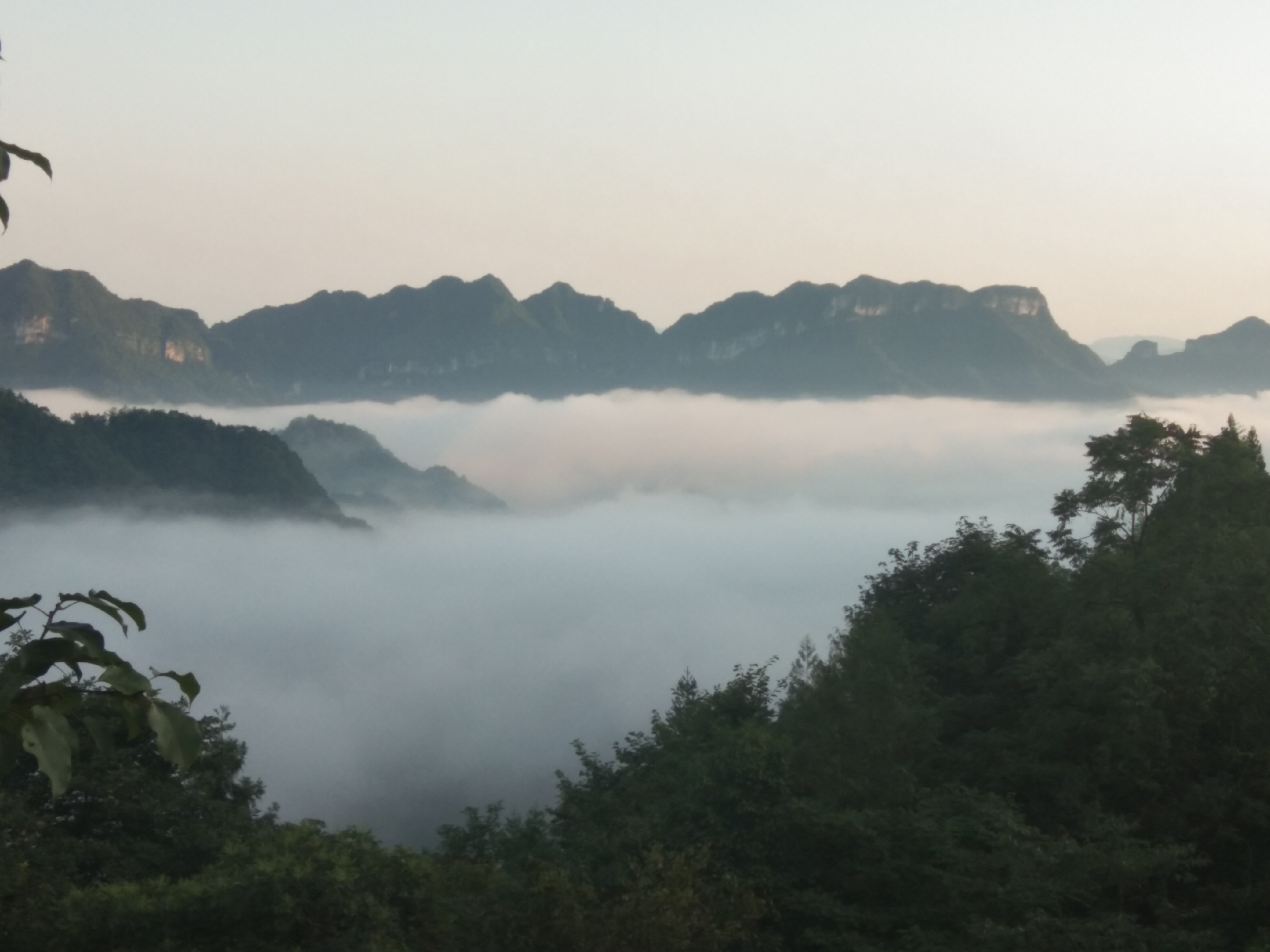 张家界旅游景点新推荐：雨后云上田园云海涌动