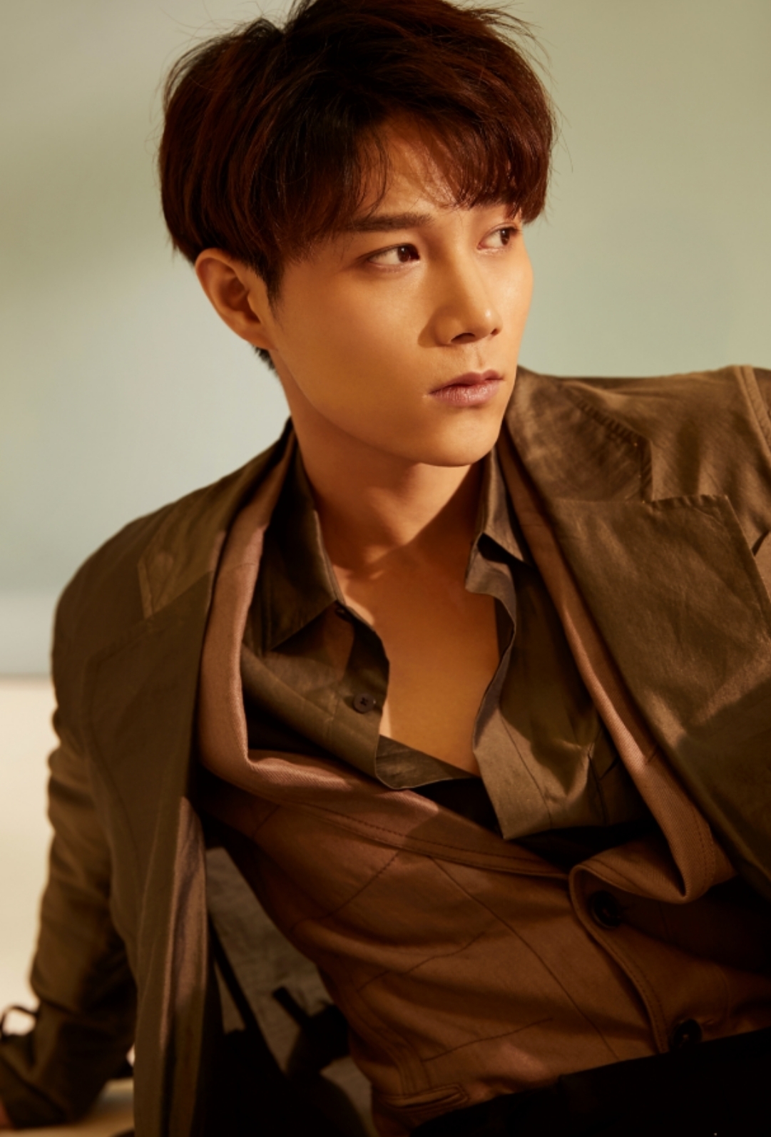 杨廷东《全职高手》挑战个人赛 孤傲莫凡深情初露