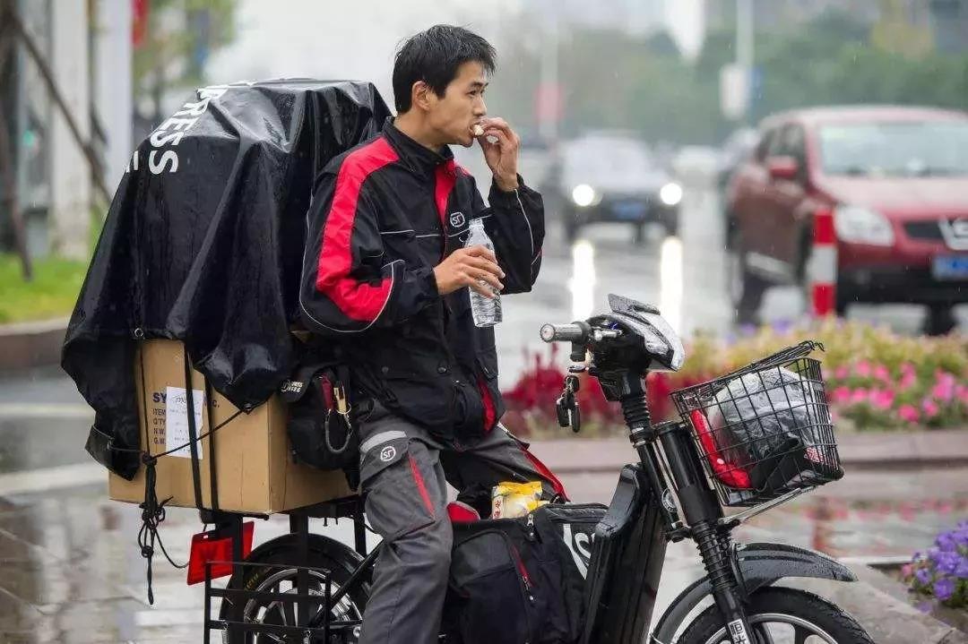 快递员,你的工资达标了吗?