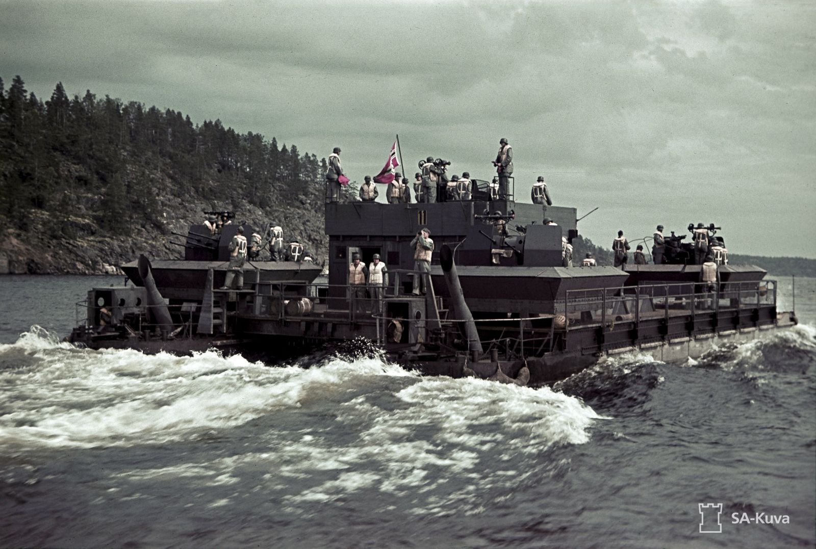 双方竭力争夺湖泊控制权,苏霍岛一战德军彻底放弃夺占湖上支撑点