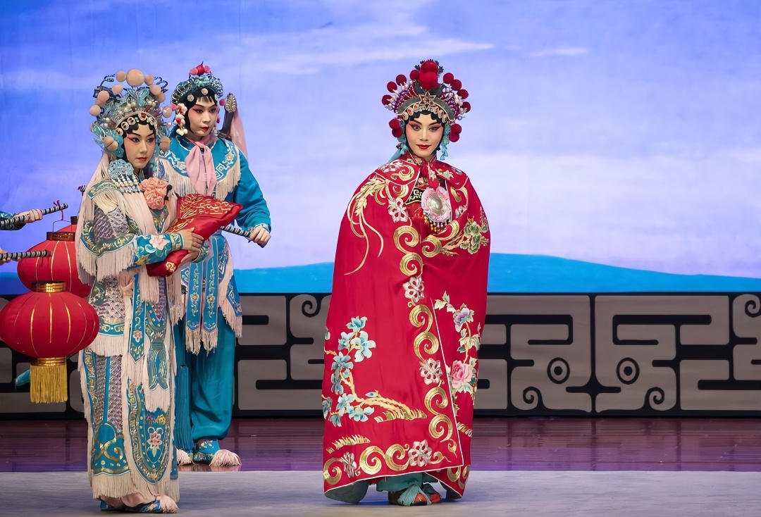 柏青不愧是梨园世家唱得真好战洪州久离边庭战马狂