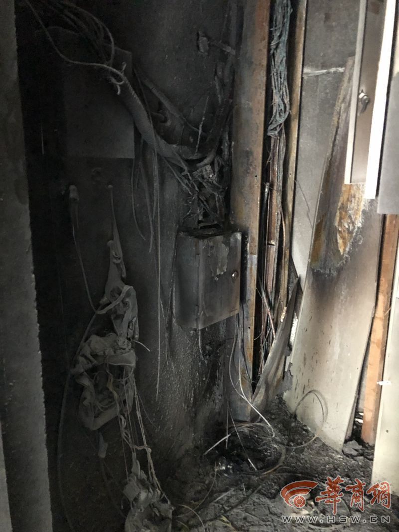 双威理想城小区弱电井失火高层住宅楼冒烟 消防通道竟被堵__凤凰网