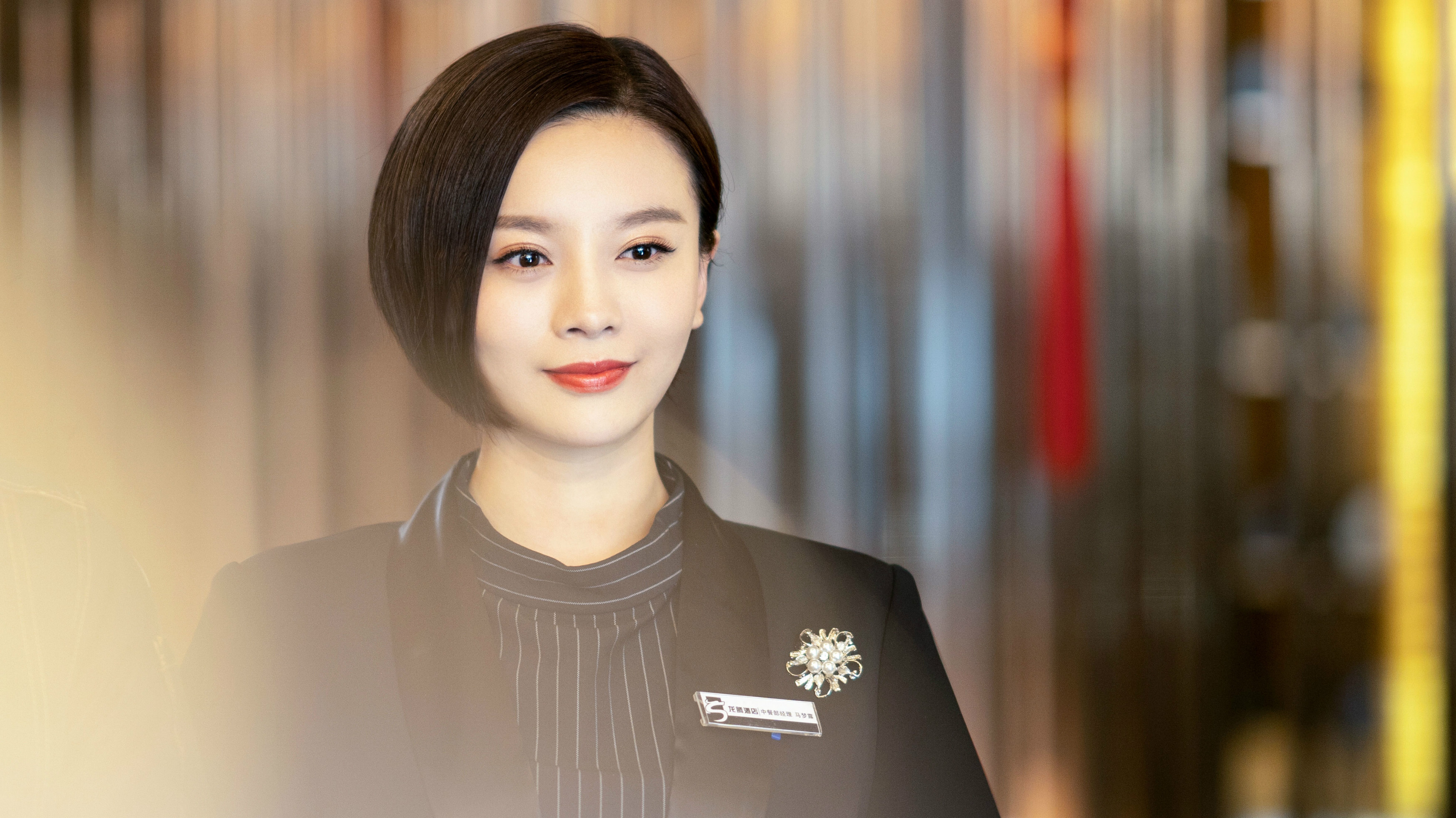 百尺竿头更进一步 细数那些从主持人转行做演员的女星