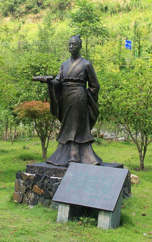 古代“状元巡游”雕塑__凤凰网
