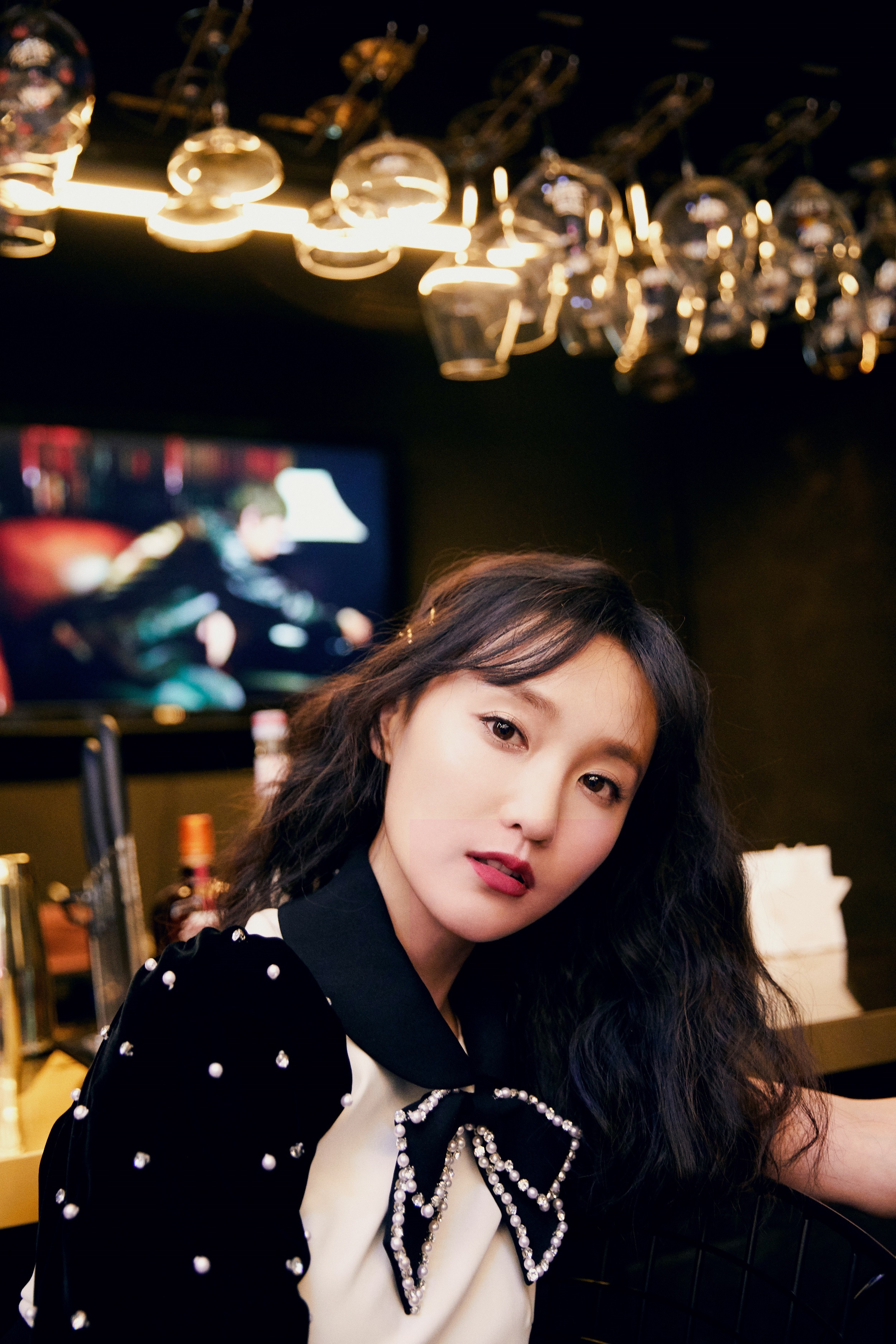 康琳浠沉浸唱片世界 复古质感展现超强磁场__凤凰网