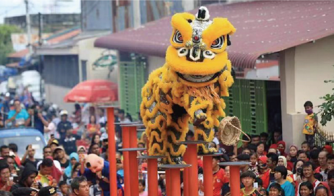 龙狮麒麟争霸赛 看谁更精彩