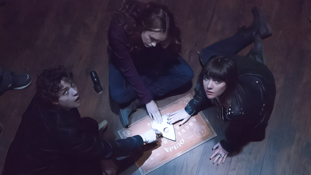 夜晚三点半打码版几分钟看完美国恐怖电影死亡占卜