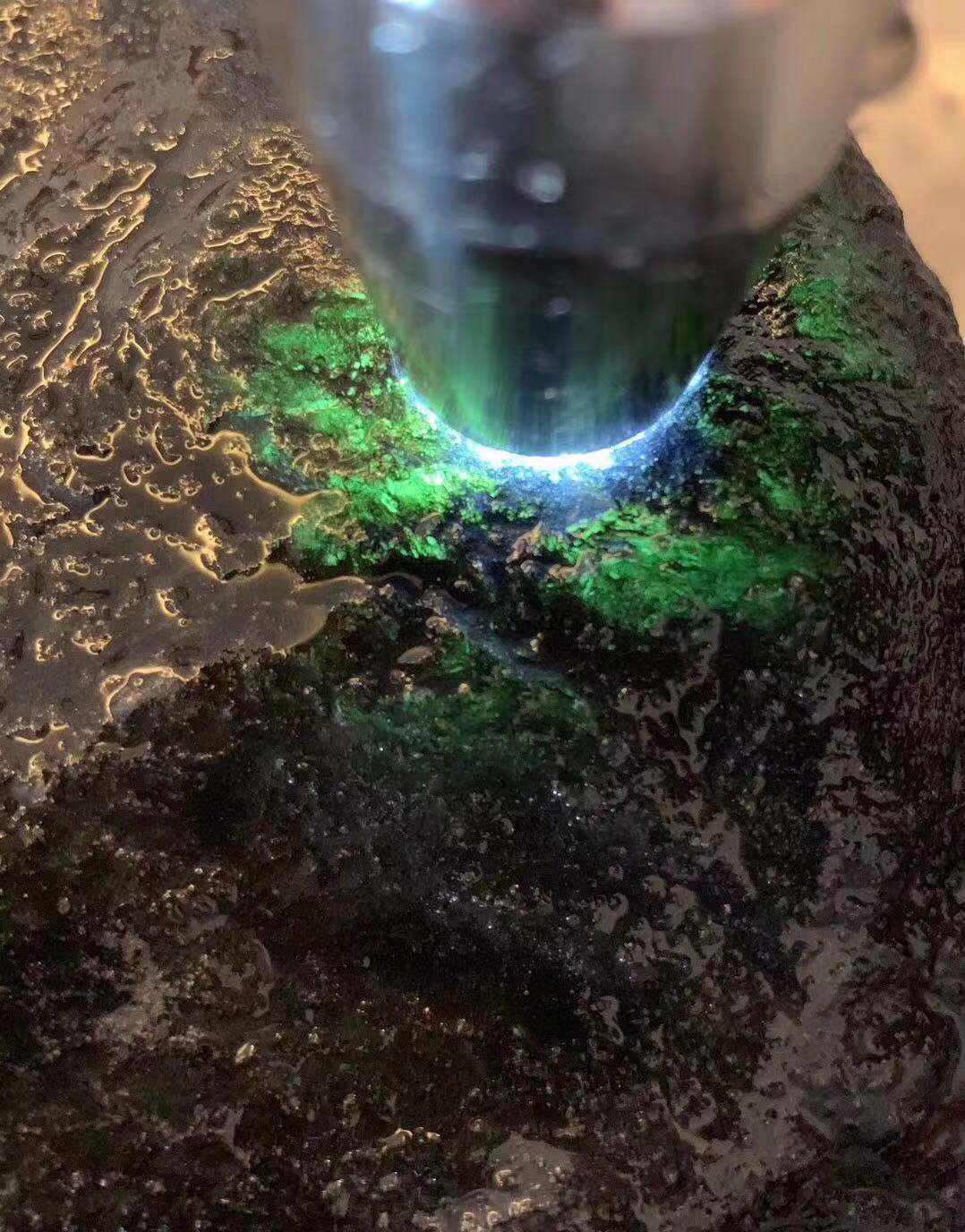 老场口帕敢翡翠原石特点