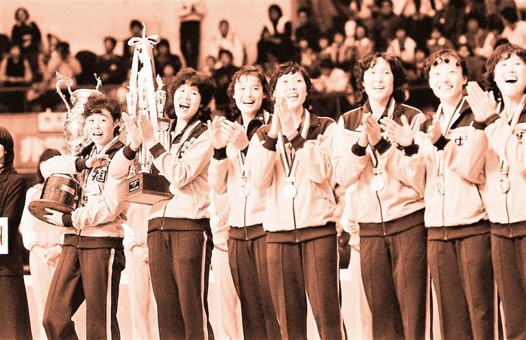 年洛杉矶奥运会冠军1985年女排世界杯冠军1986年世界女子排球锦标赛