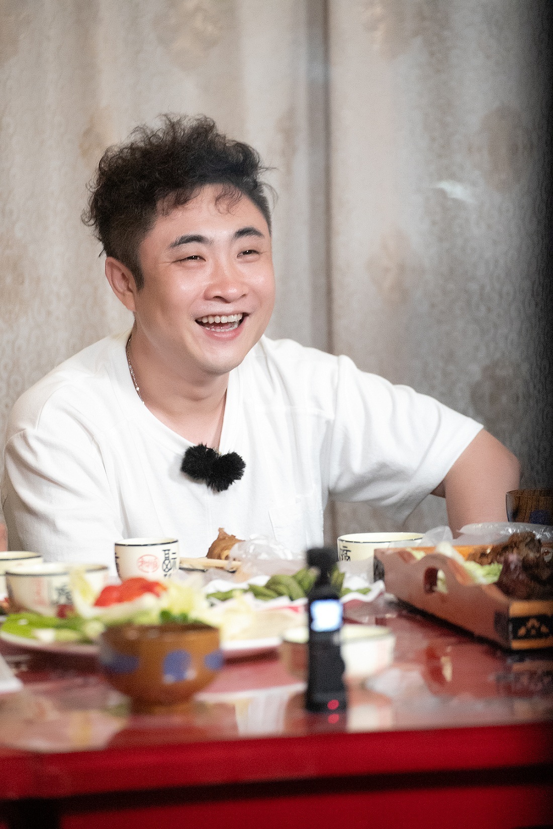 乔杉《哎呀好身材》面对美食诱惑定力惊人 被赞东北"真"爷们儿