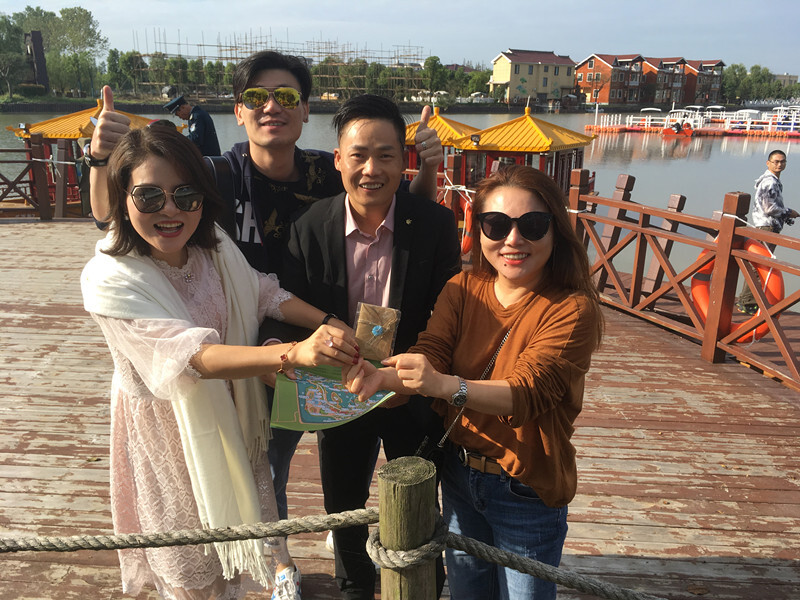 上海海草房车俱乐部游学第五站海安乐百年小镇 把家打包说走就走