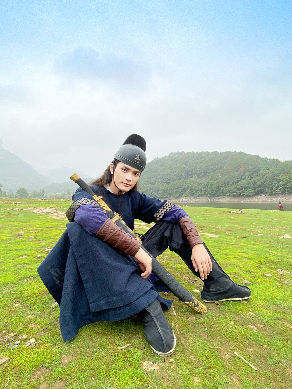 该剧改编自酒小七小说《调笑令》,由章若楠,张昊唯领衔主演,工夫真言