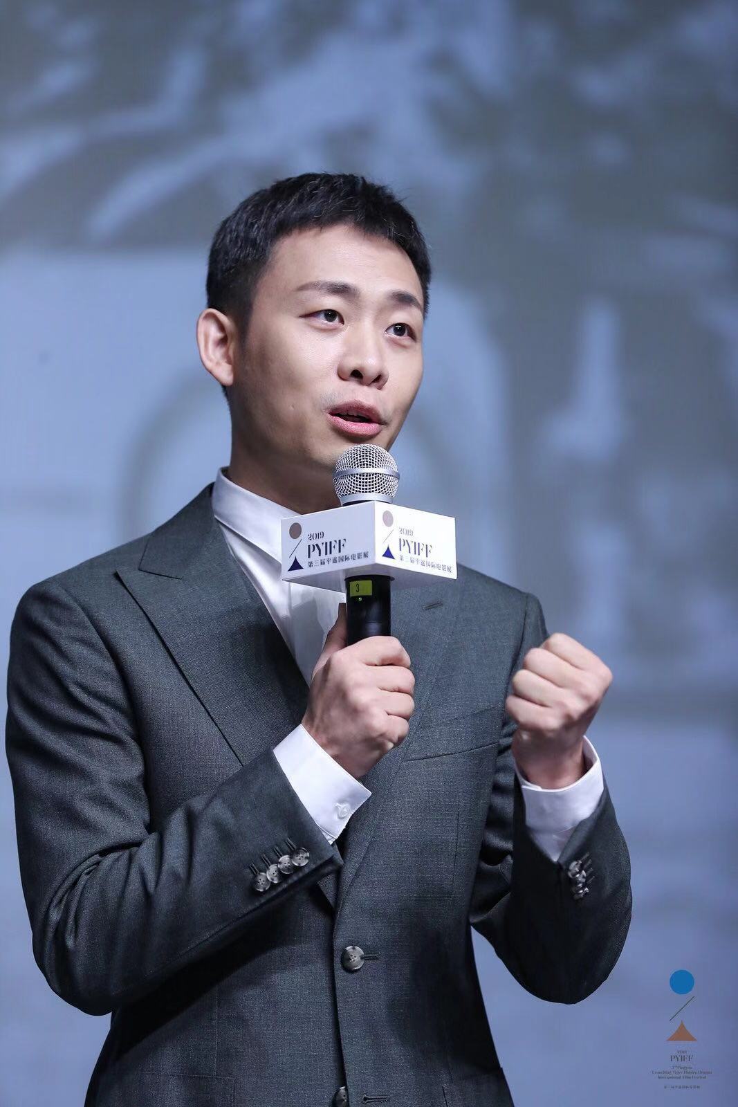 张译贾樟柯再次同框