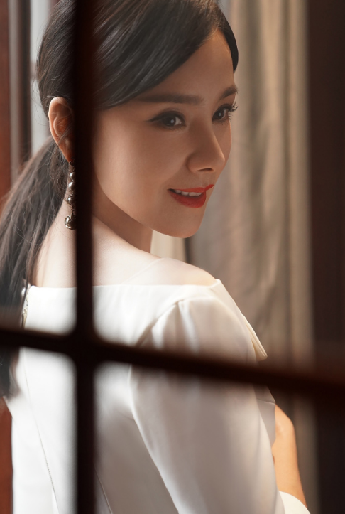 42岁何琳保养的如此惊人!