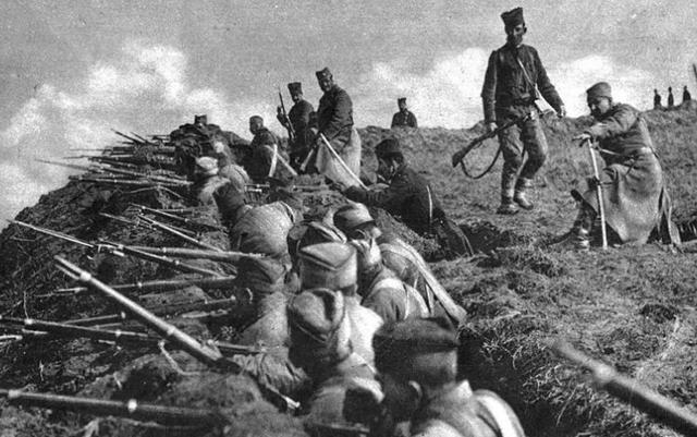 "21日清晨,法军还沉浸在睡梦中时,德军部署在15公