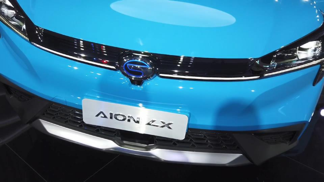 靓眼的蒂芙尼蓝广汽新能源aionlx外观实拍和细节解读