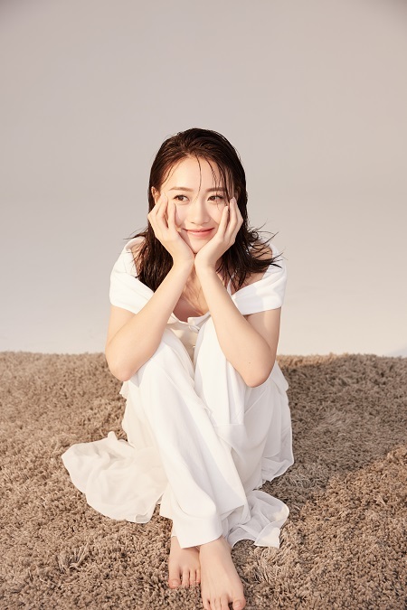 王硕饰演的周丽娜一上线便自带八卦雷达,大一刚开学,就对学校的各种