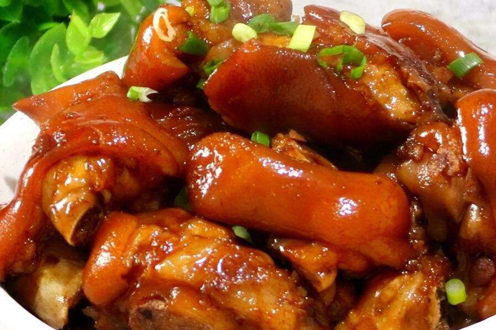 大猪蹄子能补充胶原蛋白?只是个"美好"的误会,小心脂肪找上你