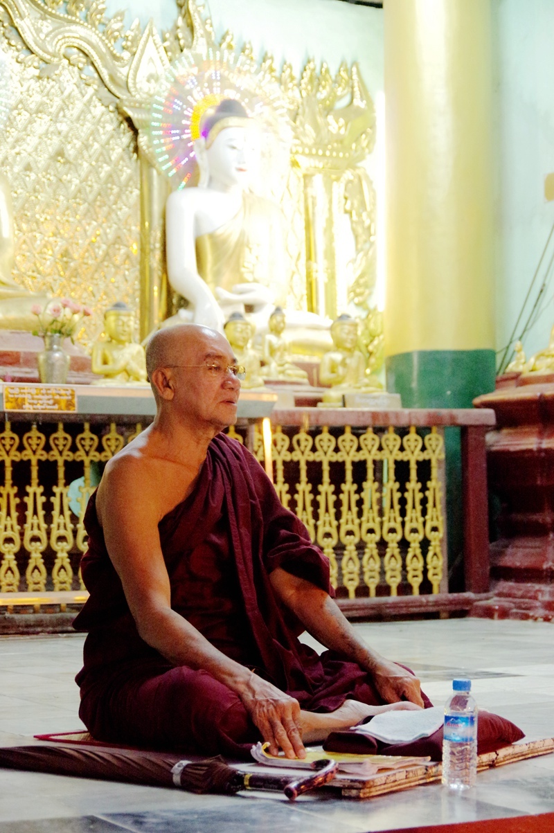 众生像缅甸那些虔诚的礼佛者