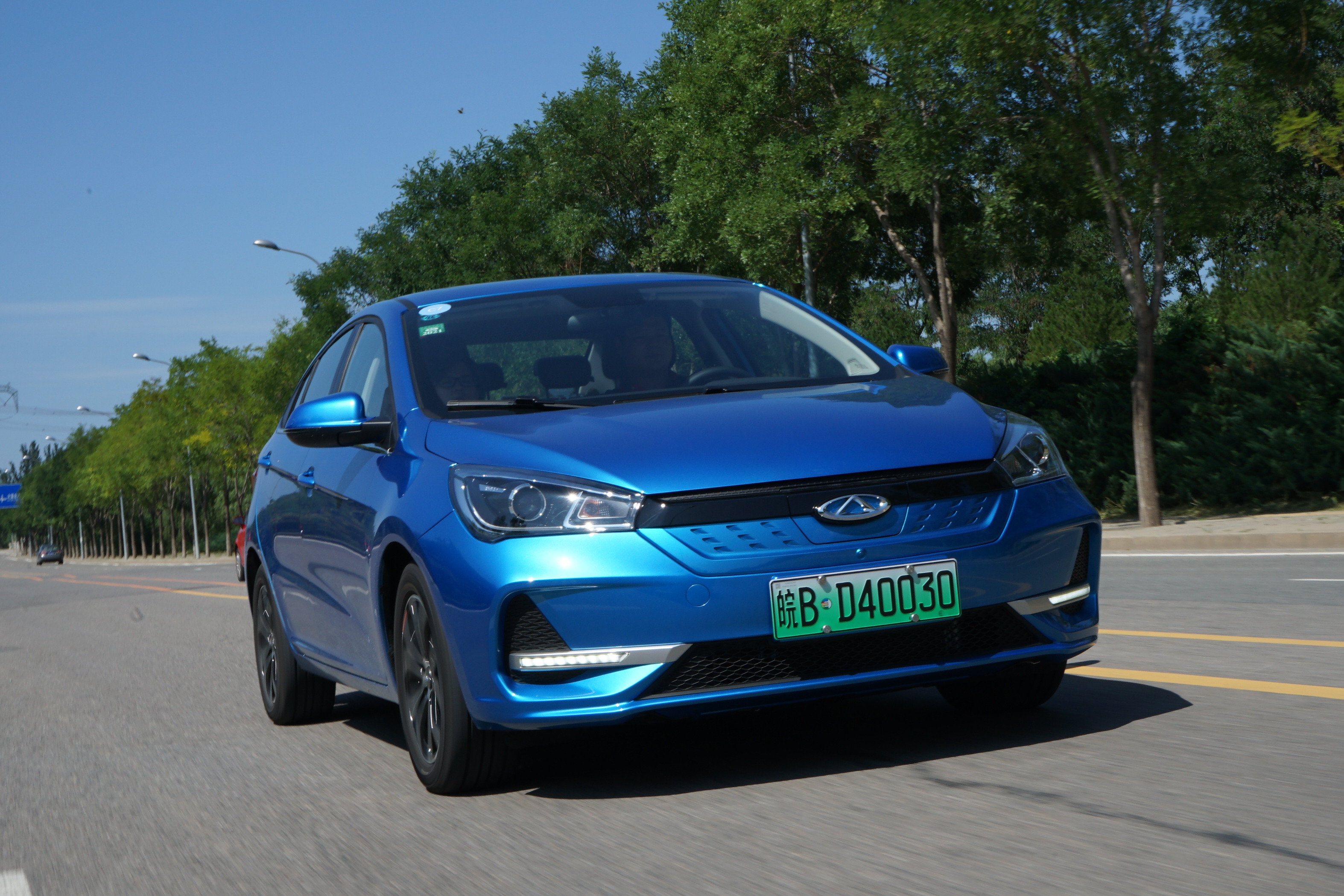 绕六环能跑几圈奇瑞新能源艾瑞泽e续航大挑战