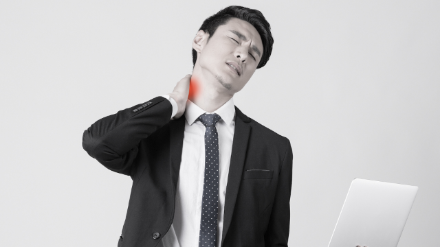 颈椎酸痛是什么怎么回事?我来教你一个小妙招,快速缓解脖子疼痛