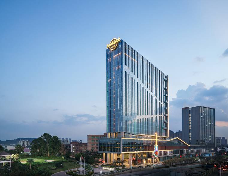 艾萨克&middot;泰格雷特&彼得&middot;莫顿两位酷酷的美国摇滚青年在