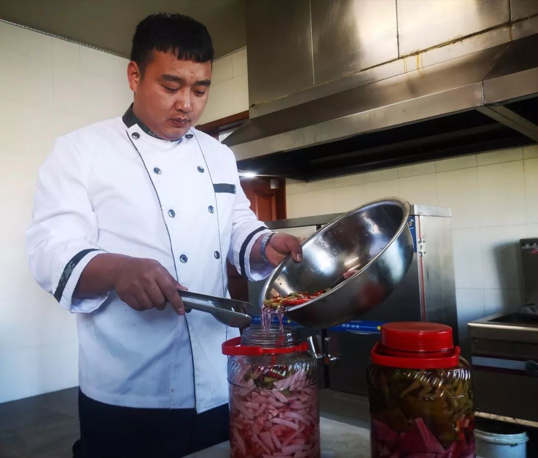 这个炊事班长|真的不简单!__凤凰网