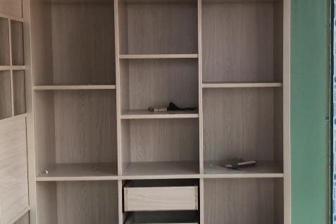 阳台用免漆板做个储物柜,方便实用,效果真不错