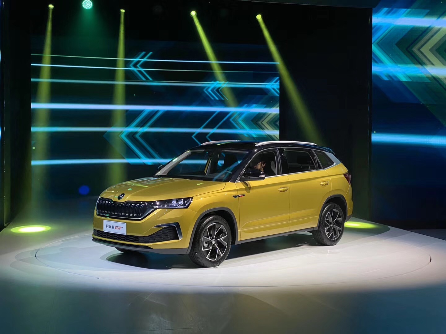 柯米克gt今日首发亮相 广州车展正式上市__凤凰网