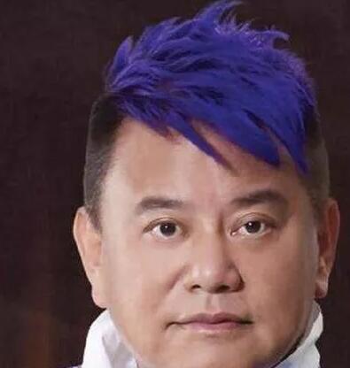 陈白祥不仅是一位戏喜剧演员也是一个实力歌手,曾与彭建新,叶志强等"