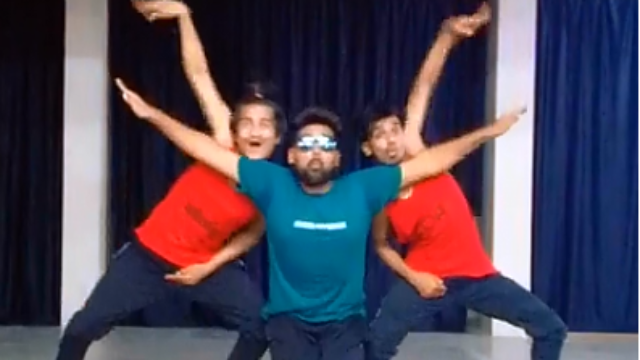 印度胖子跳舞表情包图片