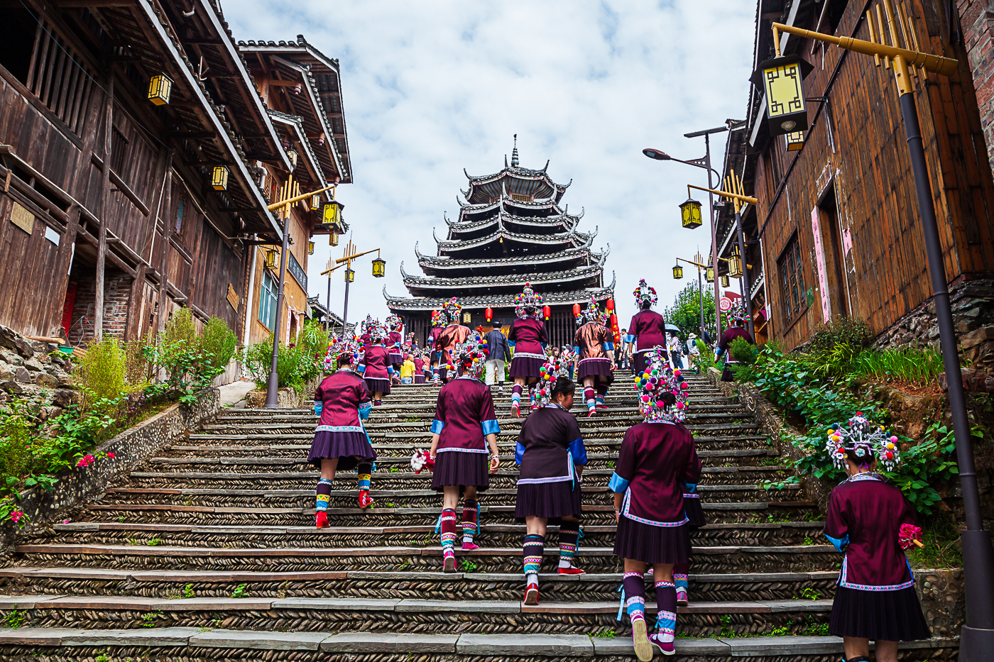 游三江千年侗寨冠洞景区,体验侗族风情