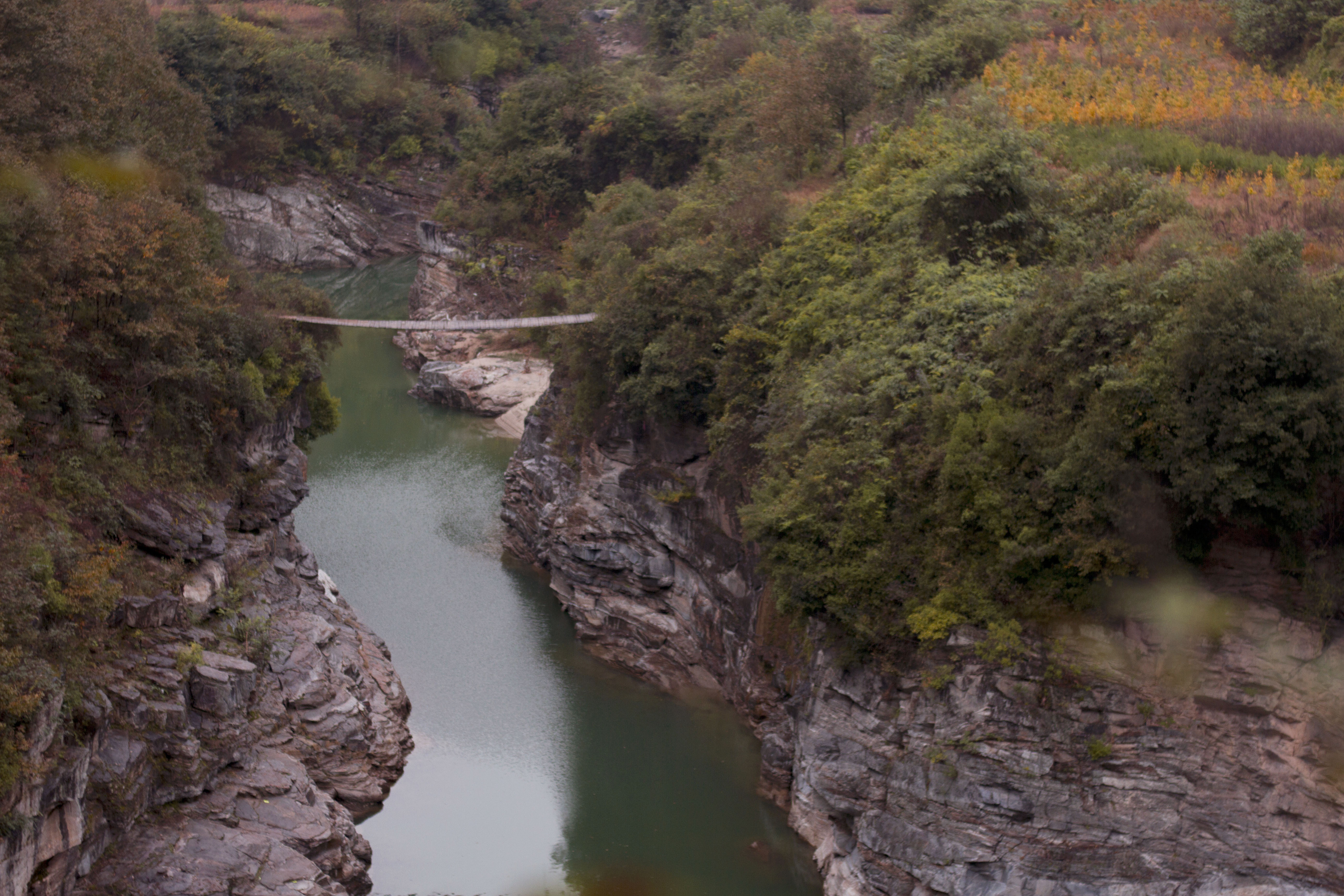 幽静的碗牛坝小峡谷__凤凰网