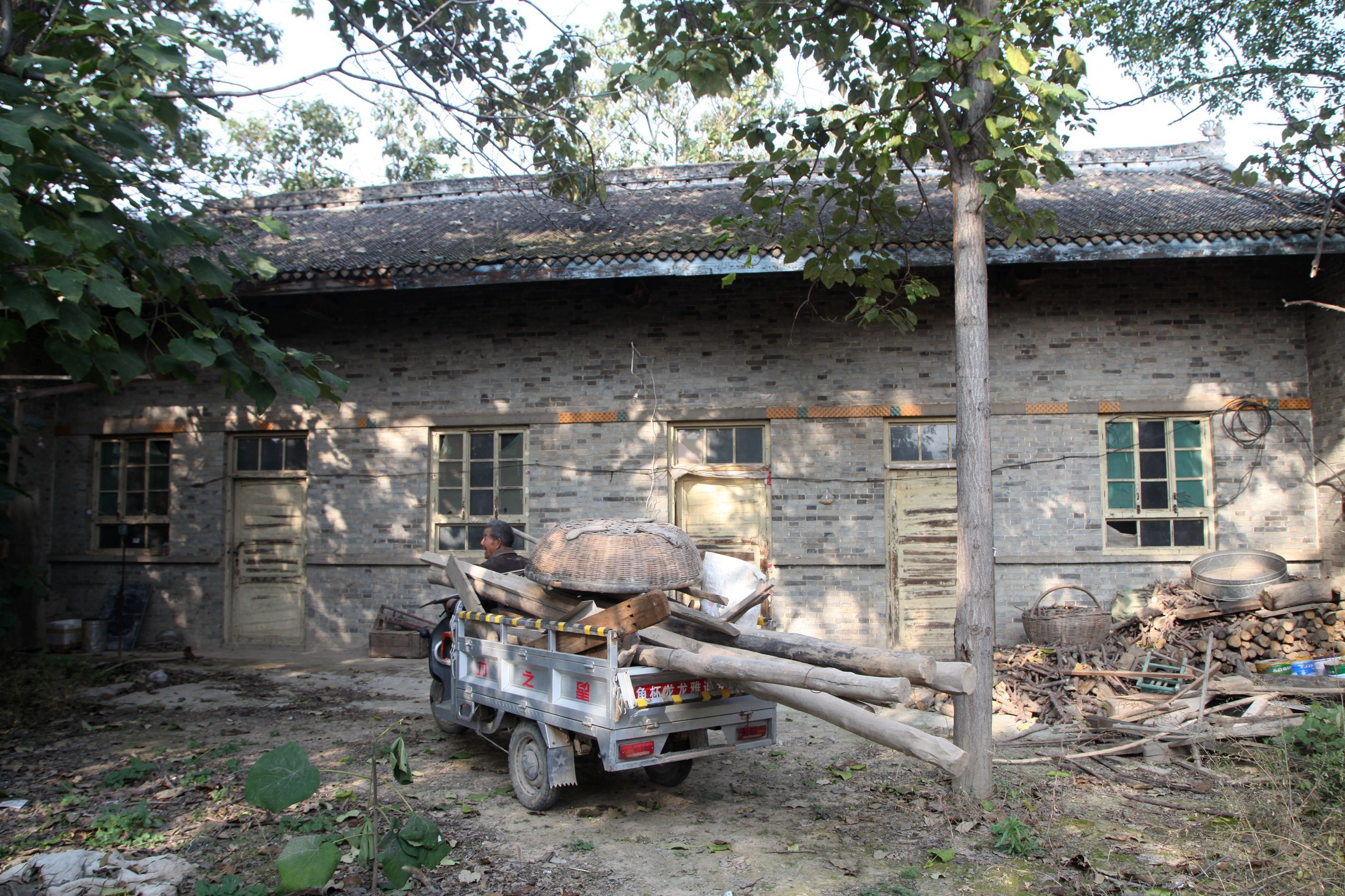 山西7旬农民当过15年生产队长,1人拥有4座院子,咋回事