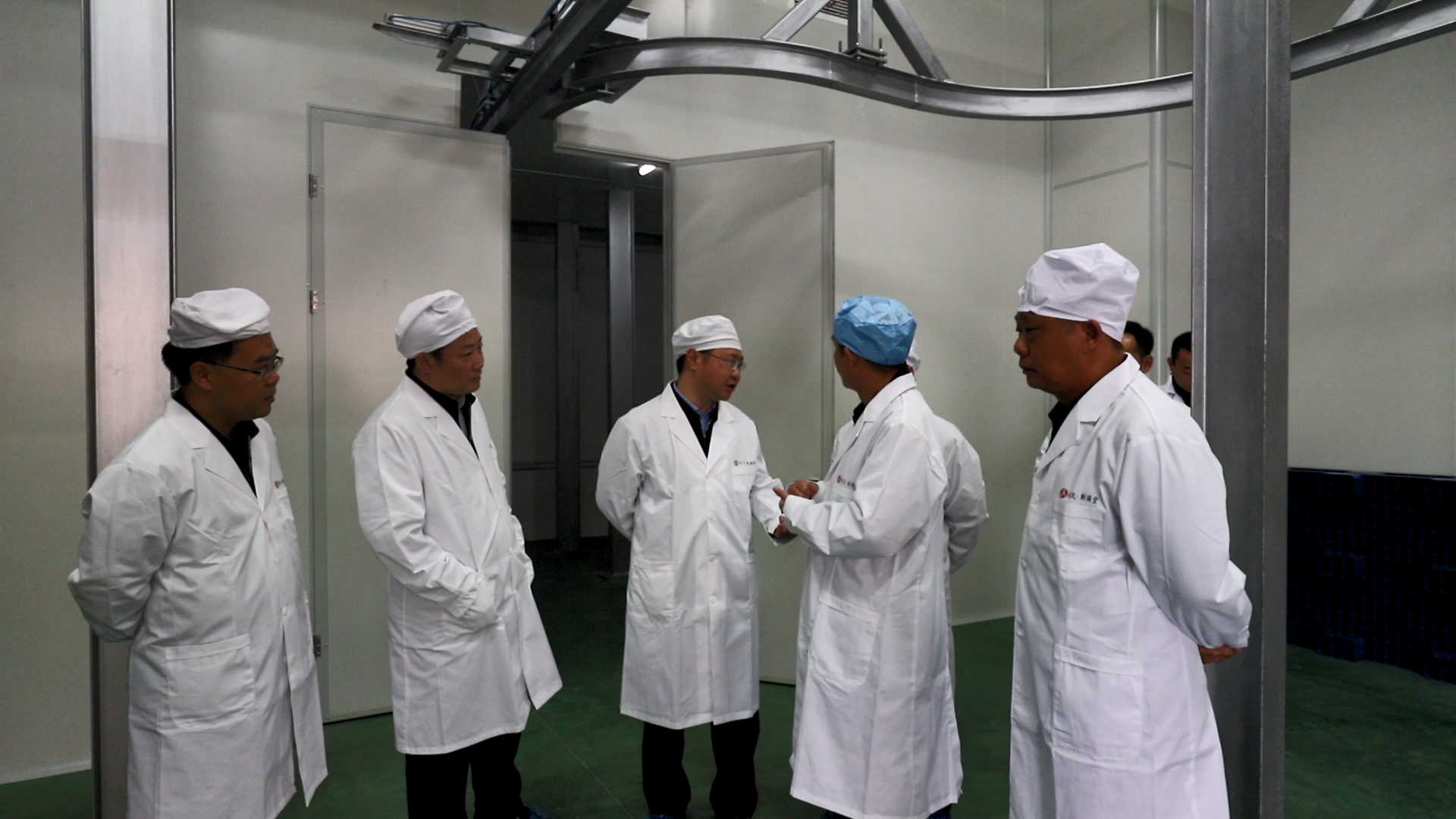 遵义市人民政府市长黄伟同志莅临赤水信天中药视察__凤凰网