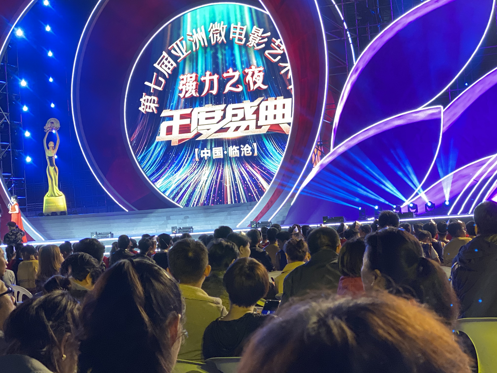 惊艳了!《长城脚下的玻璃房子》斩获第七届亚洲微电影节两项大奖