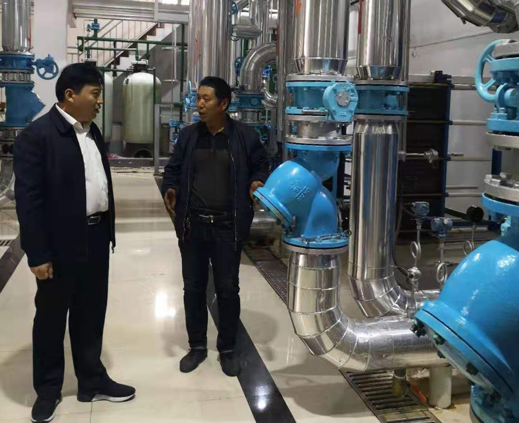 打开凤凰新闻,查看更多高清图片邵天福先后来到能环热力和绿源地热能