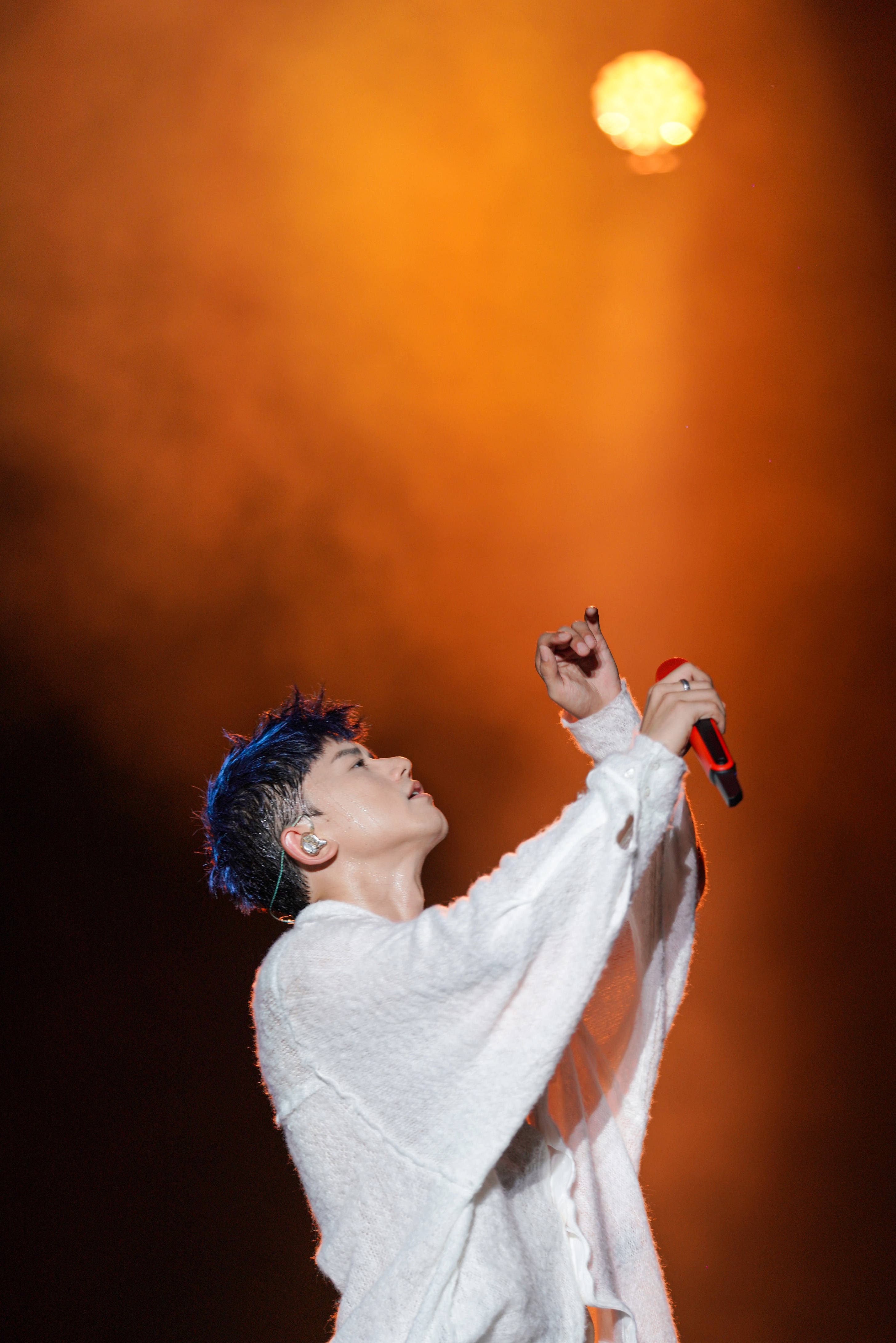 张杰新歌《一个故事》上线倒计时 手写歌词海报暖心发布_凤凰网娱乐