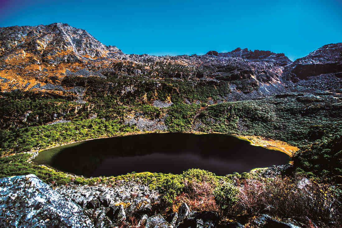 有这"水怪传说"的猎塔湖,值得一去欣赏
