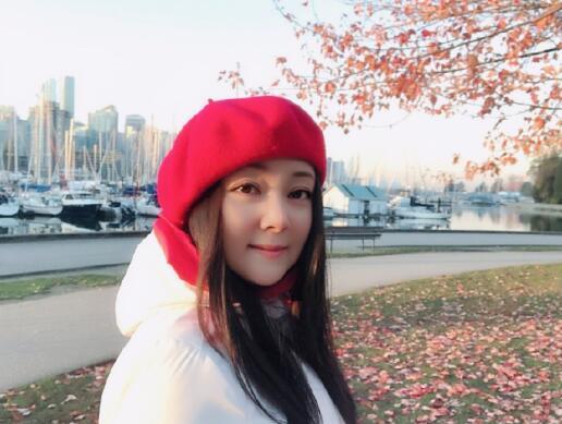 87版薛宝钗近照曝光54岁容颜不老经商多年身价过亿