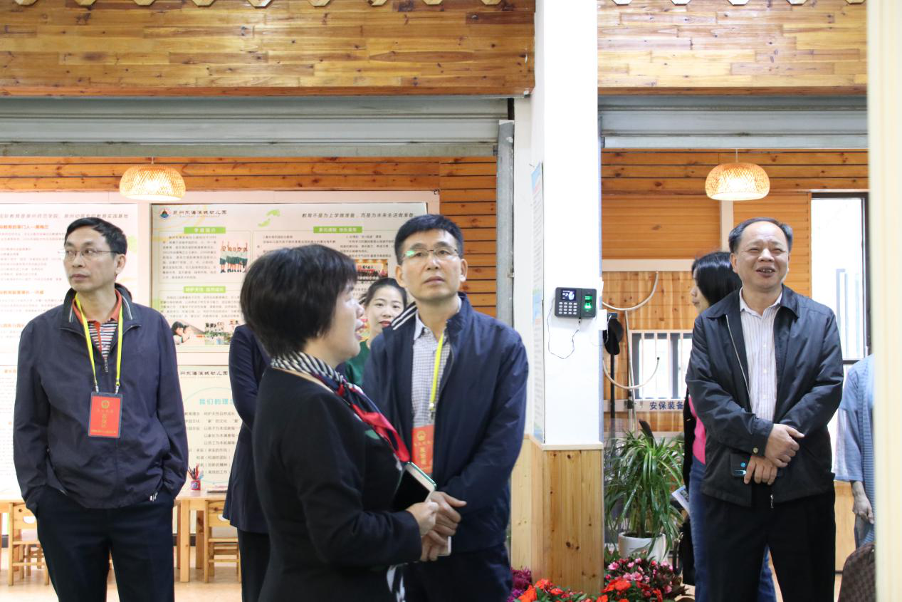 剧,丰泽区人大常委会委员徐春梅,王鸿燕,吴炳阳及部分丰泽区人大代表