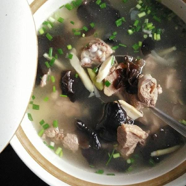 吃点儿什么好呢?这三补大汤,好喝!__凤凰网