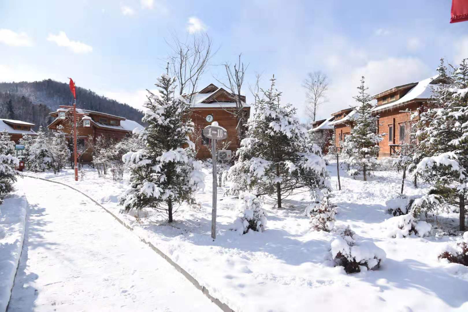 赶赴冰雪民俗的约会.