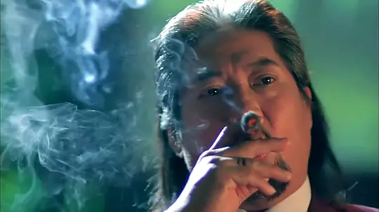 作为获得第十四届中国电影华表奖的编剧,同时也是《天下无敌》的编剧