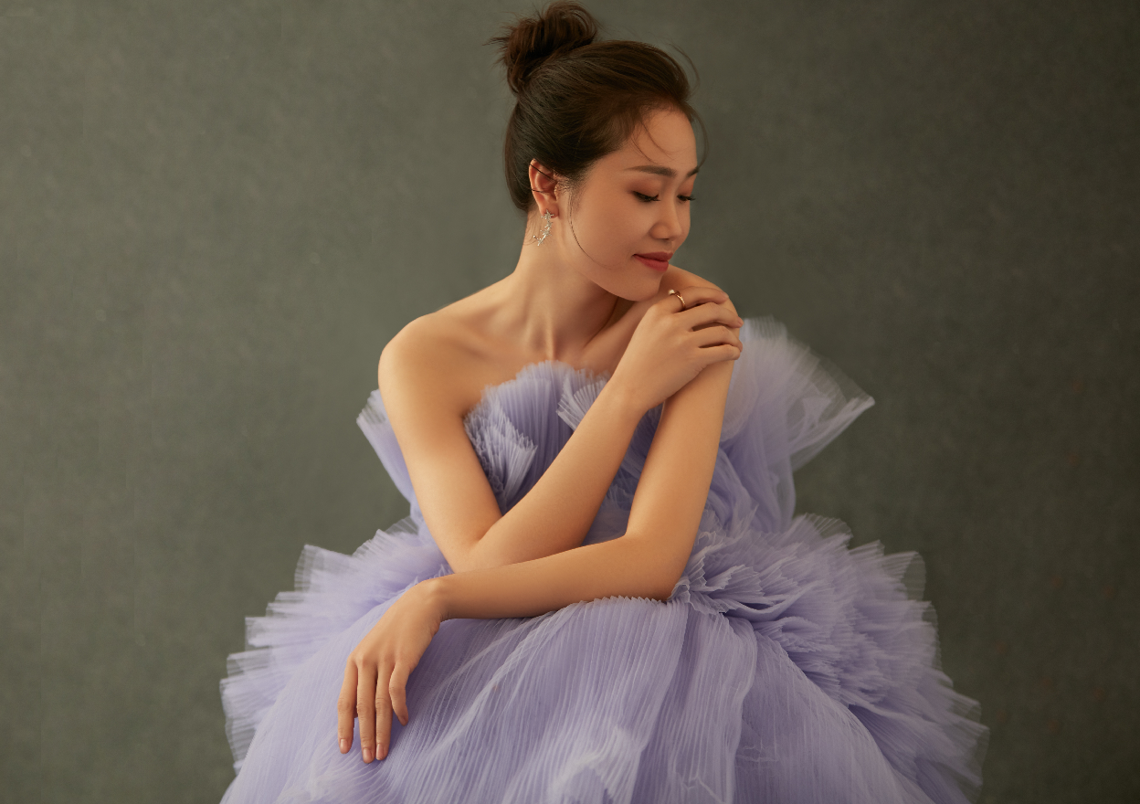 《梅花泪》原唱文希出新歌 《开一朵情花》待春来