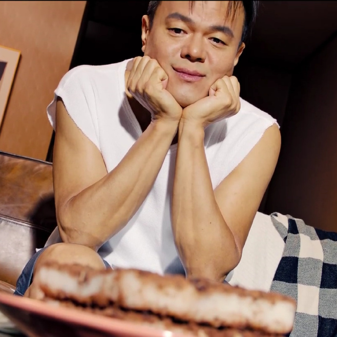 宣美上传jyp照片掉粉~罗pd来学掉粉了!