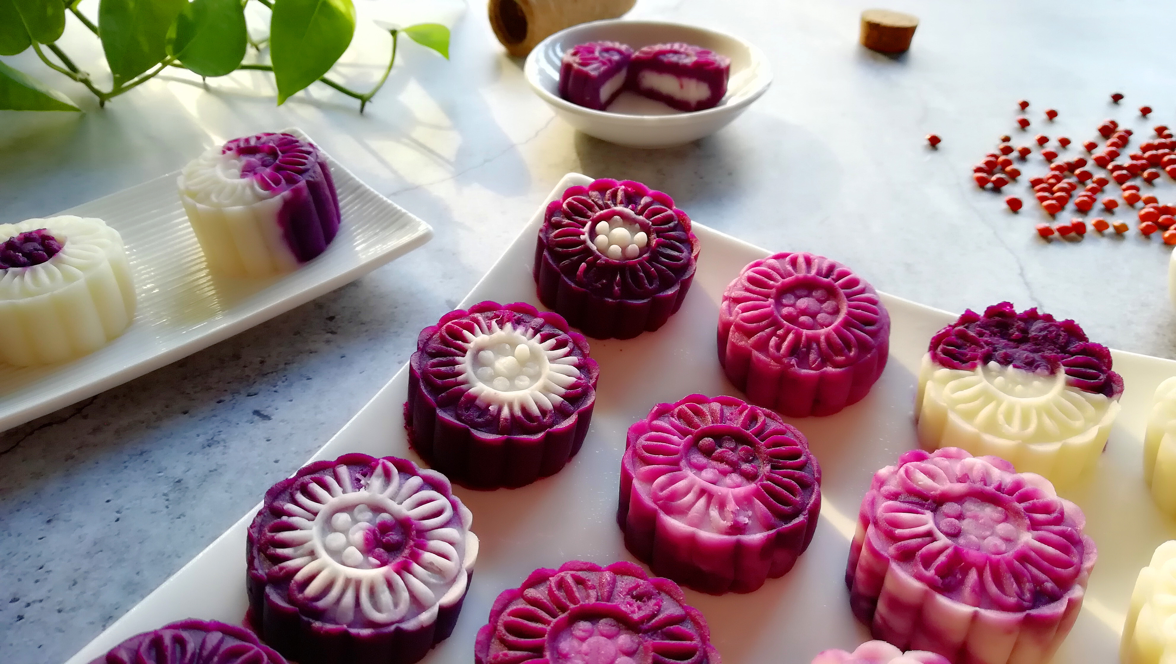 既要霸占你的美,还要调教你的胃​!治愈系甜品紫薯山药糕!__凤凰网