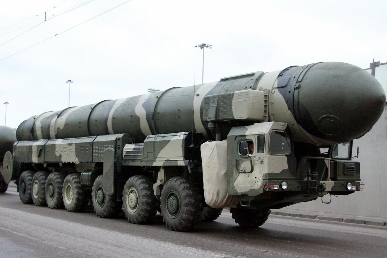 西方集体炸锅,原是神秘武器发射