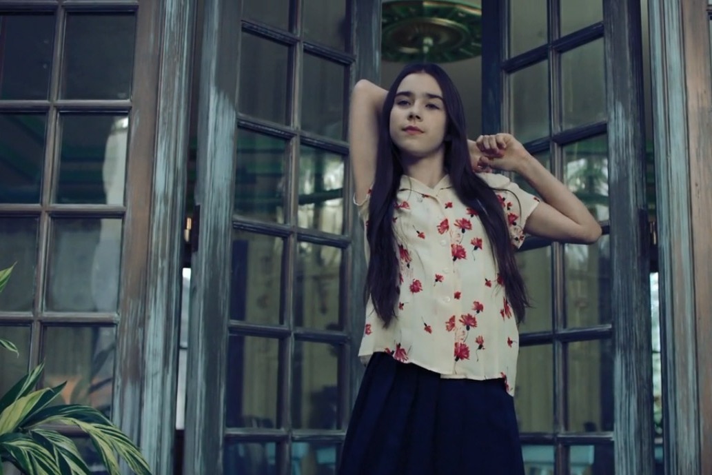 豆瓣高分电影寄宿学校男子酷爱穿女装被继父送到寄宿学校