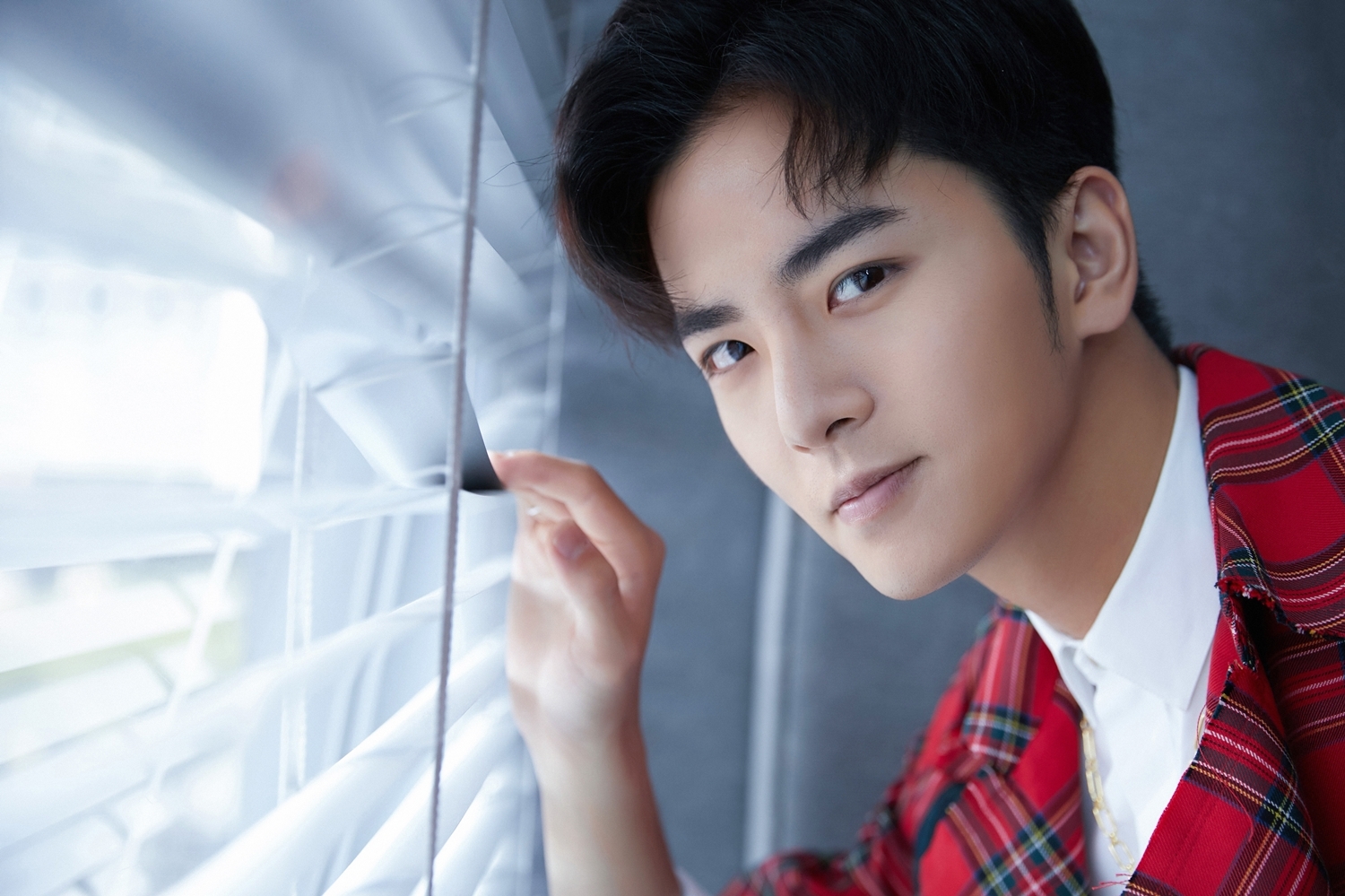 官鸿吴希泽空降泰国宠粉 海外人气爆棚